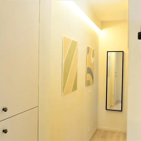 Downtown 1bdr 4